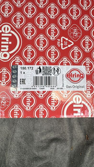 Kit distribuiçao + junta da cabeça + pernos de cabeça VW Golf V