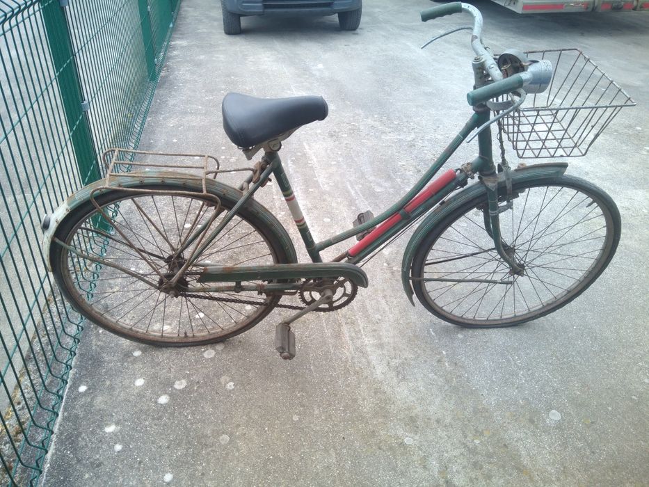 Bicicleta pasteleira de senhora