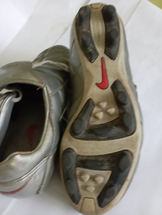 Кроссовки Nike беговые