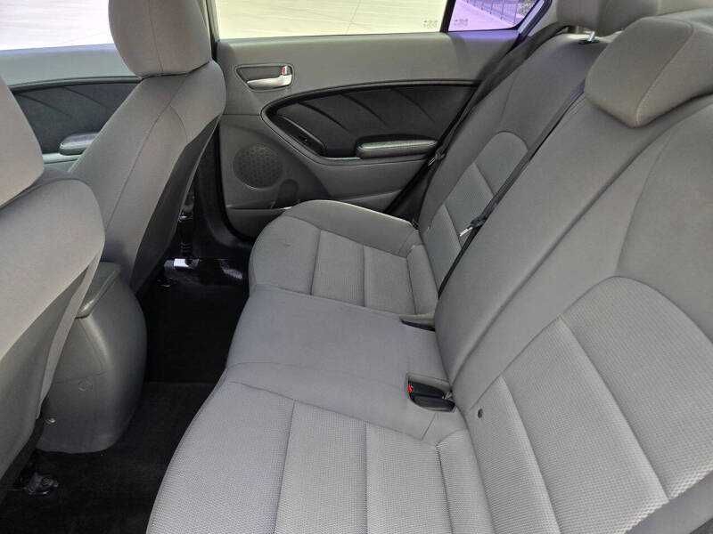 2017 Kia Forte LX