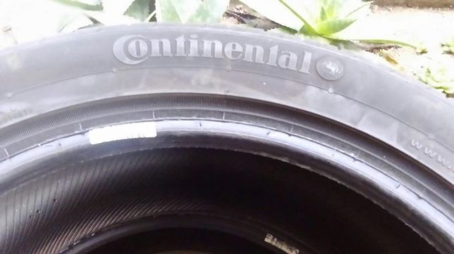 Pneus Continental 245/40/17 em muito bom estado vendo ou troco