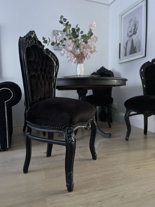 Stylowy zestaw do jadalni – stół rozkładany + 4 krzesła