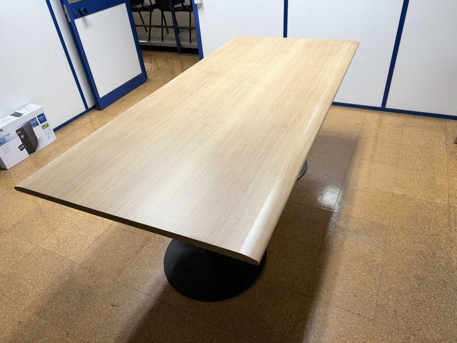 Mesa de escritório 190x90 cm com estante/vitrina