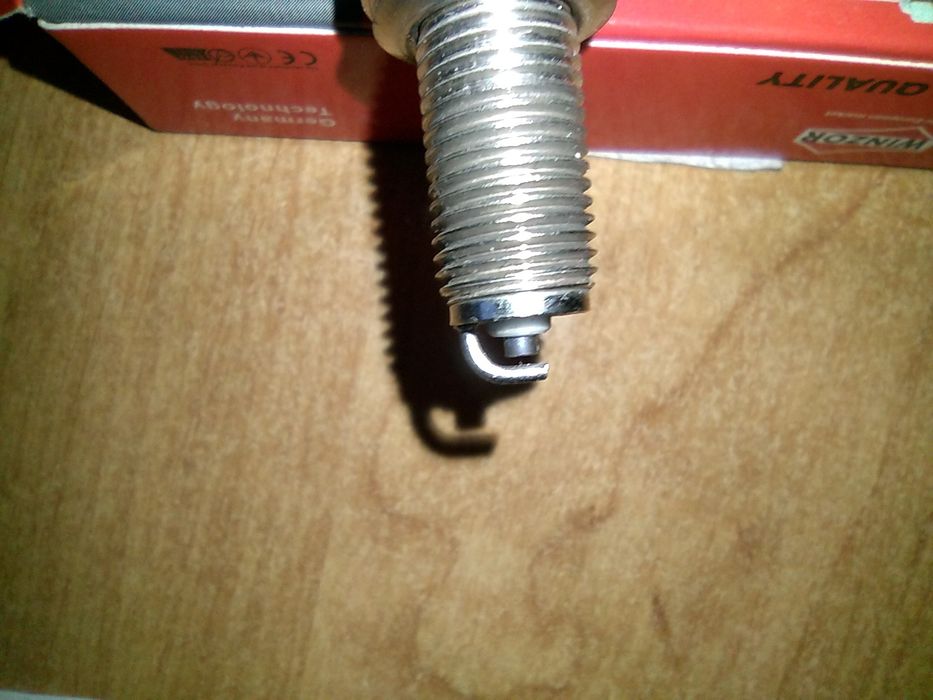 Свеча зажигания NGK CR7E yamaha jog36/39/vino sa 26/vox