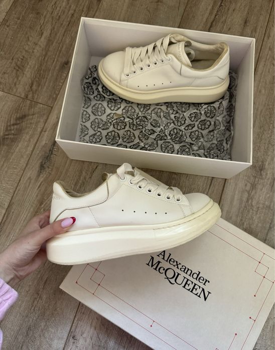 Білі кросівки/кеди Alexander McQueen оригінальні