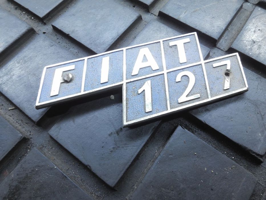 Emblemat Znaczek Fiat 127