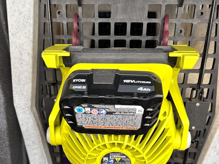 Ryobi Fan Hook for Ruffland Cages