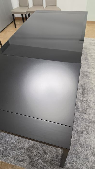 Conjunto mesa com 8 cadeiras