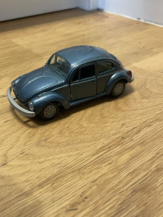 Volkswagen 1302 Gama Mini 1:43