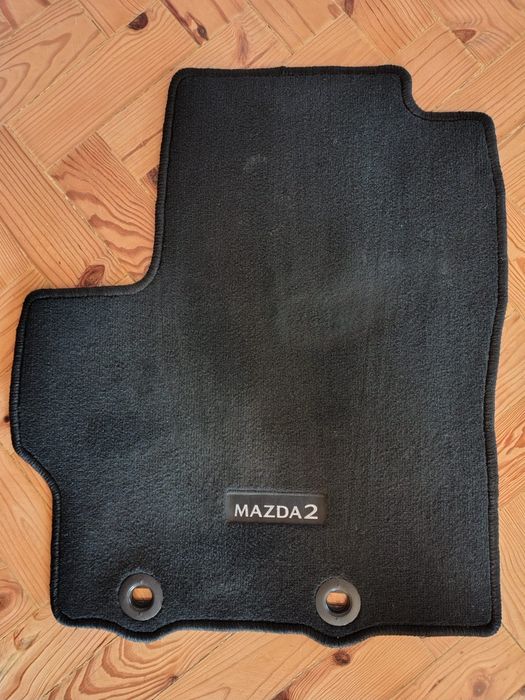 Tapete Mazda 2 novos