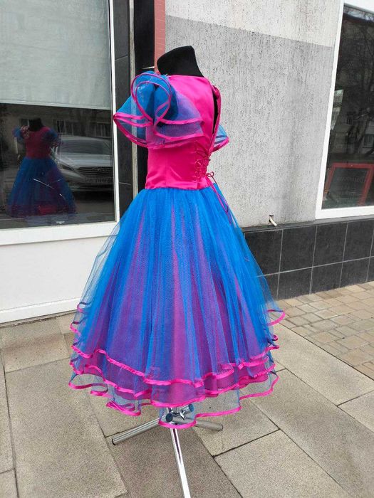 Сукня дитяча плаття весна квіточка 5-7 рвипуск рожева фіолетова