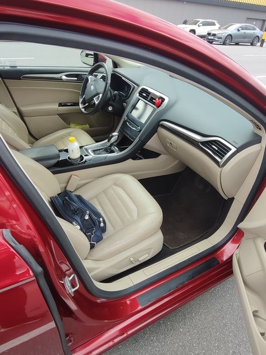 Продам Ford Fusion  2014
