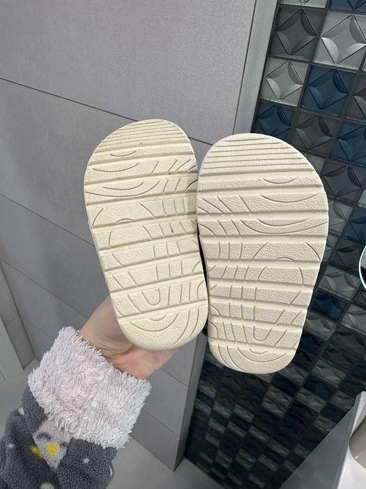 Дитячі босоніжки h&m