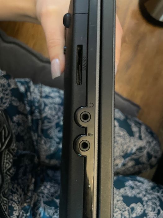 Laptop HP 620 XN590EA na części