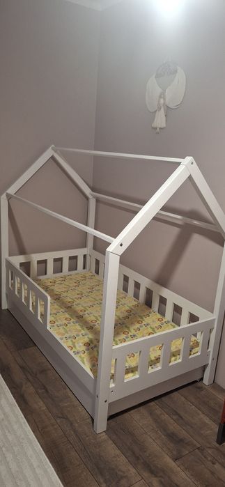 Lozko dzieciece domek