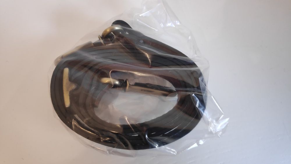 Mala em pele genuína NOVA