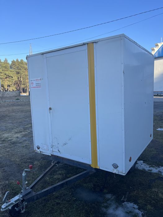 Причеп автобан павільйон на колесах