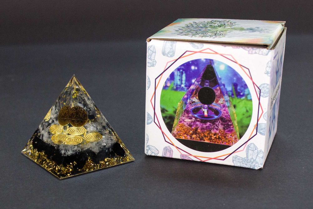 Piramida Orgonit Tygrysie Oko Miedź Kryształ Triskelion Celtycki 5 cm