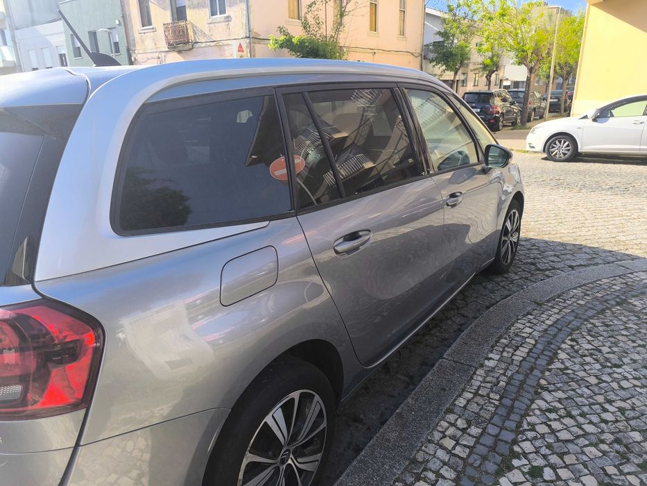 7 lugares automático