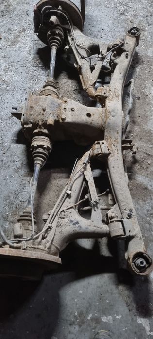 Wózek tylny bmw e34 dyfer