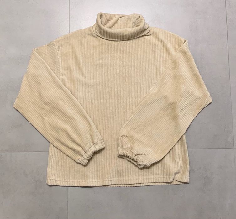 sweter z okrągłym dekoltem i warkoczowym splotem Care Label