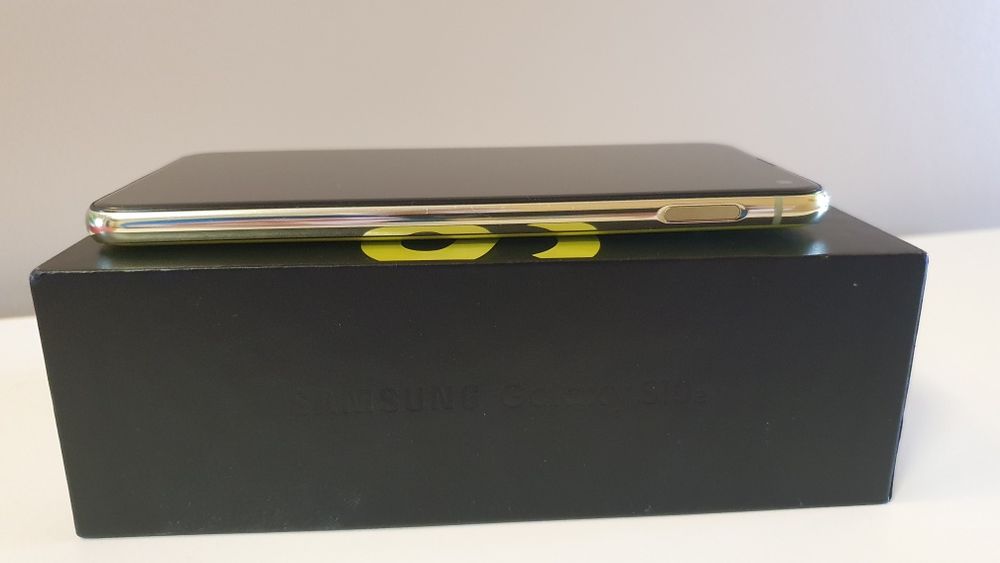 Samsung Galaxy S10e 6/128 Jak nowy
