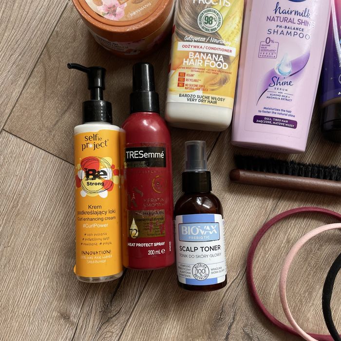 Zestaw 11 sztuk kosmetyków i akcesoriów do włosów onlybio garnier