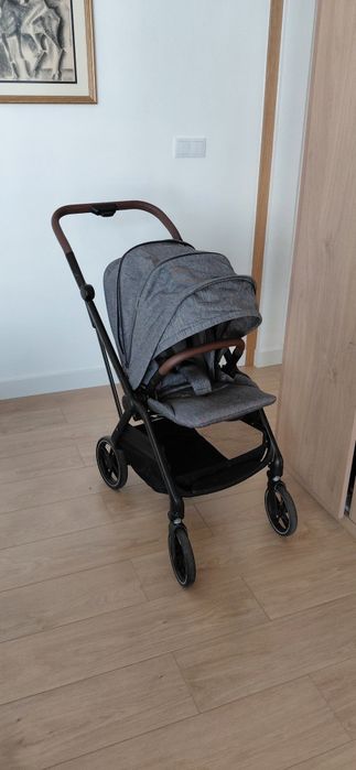 Carrinho de Passeio Maxi Cosi Leona 2 - 0-22 kg
