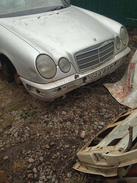 Продам двигатель Мерседес Е 210 дизель