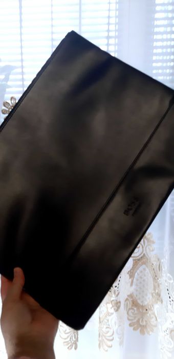 папка Hugo Boss  чорна