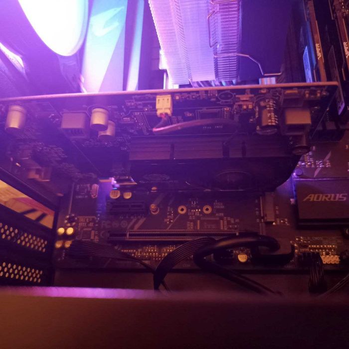 Відеокарта SAPPHIRE PCI-Ex AMD Radeon HD 5550 на 1 GB 128 Bit