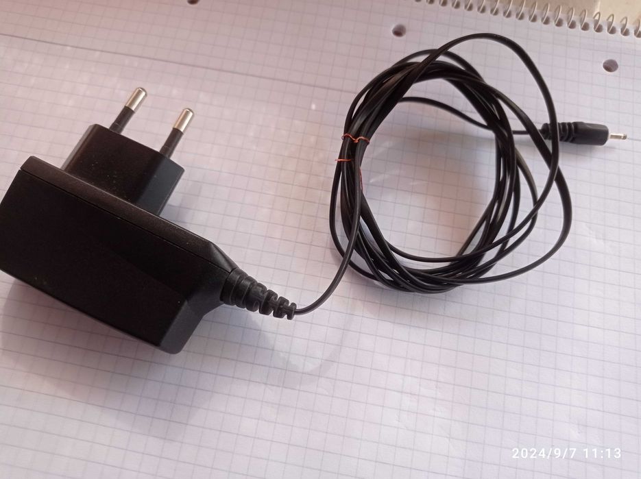 Ładowarka Nokia cienki bolec -mocniejsza 890mA