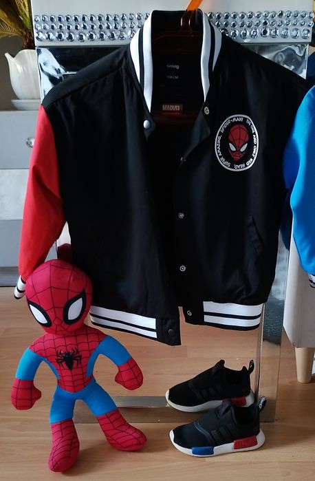 Kurtka Spiderman i adidaski+ Prezent