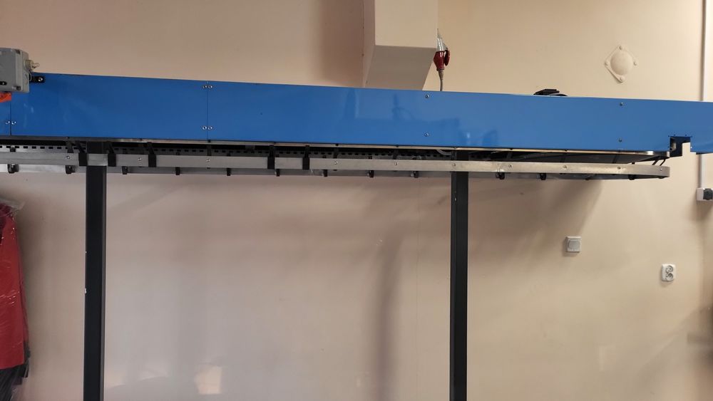 Wieszak karuzela szatnia automatyczna pralnia