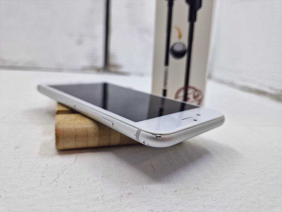 Apple iPhone 8 64GB смартфон  | Батарея НОВА | Хороший стан