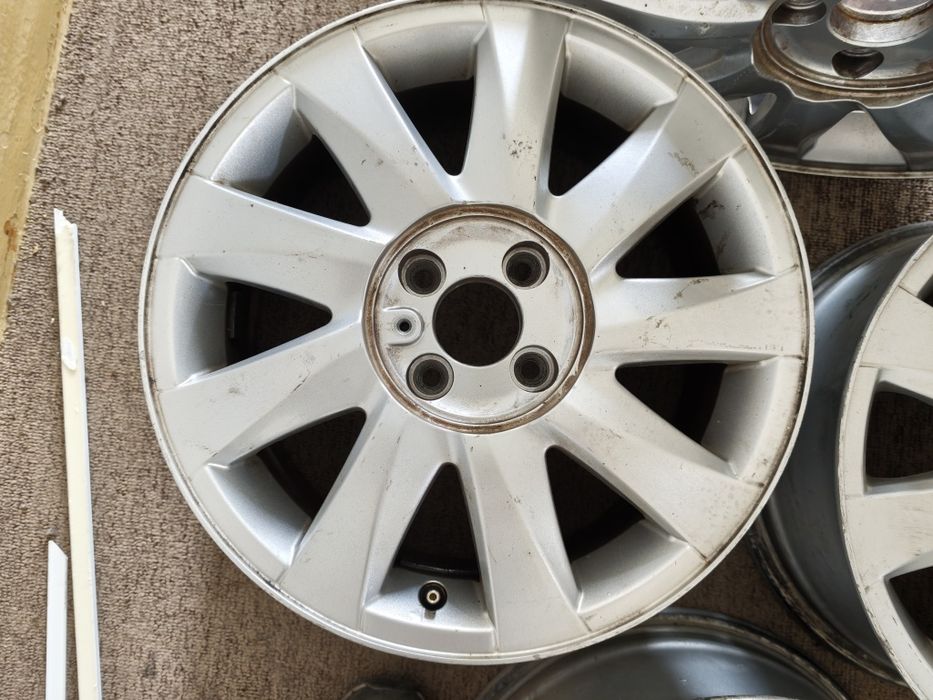Conjunto jantes Renault R16
