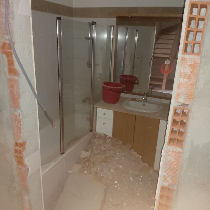 Recolha de Entrulho e Demolições