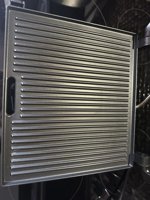 Гриль- прес електричний Polaris PGP 1502