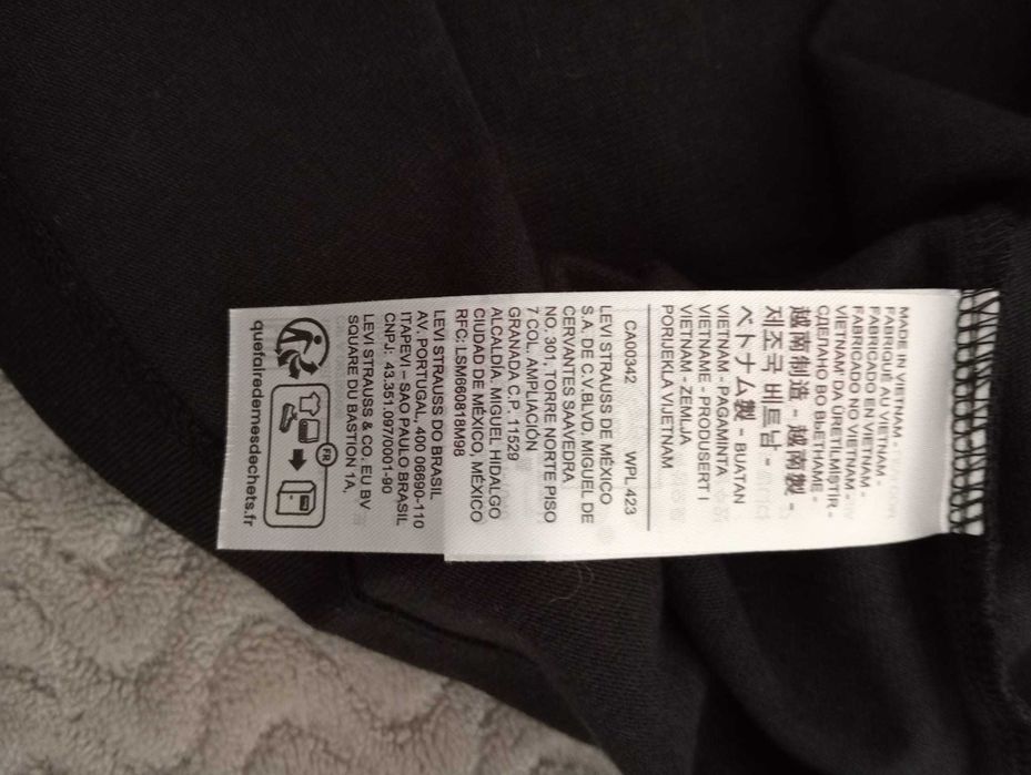 T-shirt Levis nova tamanho L