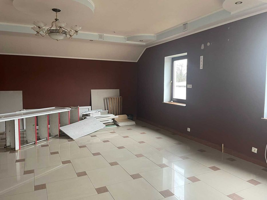 Нежитлове приміщення під магазин, м.Жовква