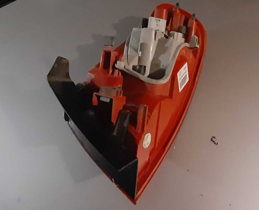 Задние фонари Audi A4 B8 ОЕМ 8K9 945 095 B, 8K9 945 093 B