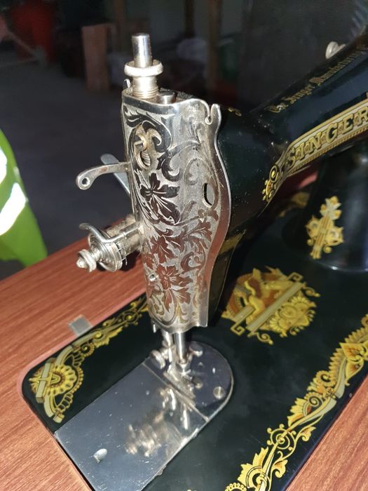 Maquina de costura Singer em ótimo estado