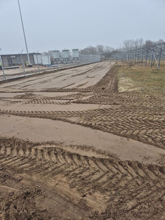 Usługi ładowarką