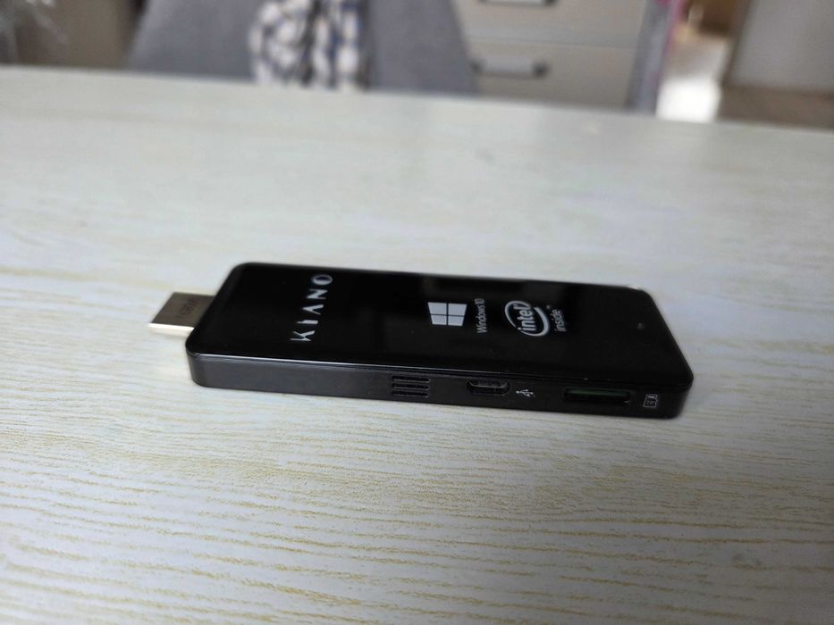 Komputer MiniPC Kiano PC Slimstick 32GB