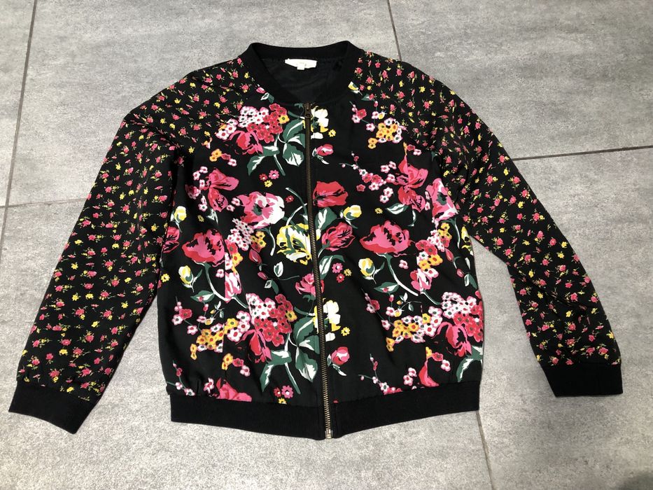 Bluza cienka kurtka w kwiaty