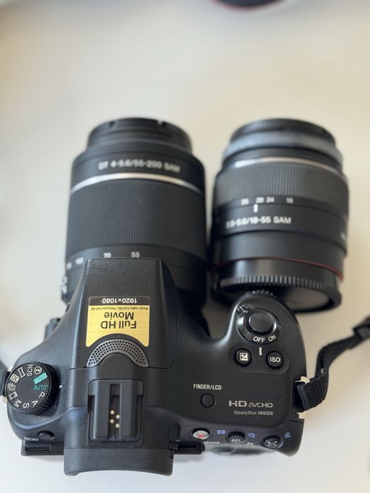 Продам дзеркальну камеру Sony Alpha SLT-A65 в ідеальному стані.