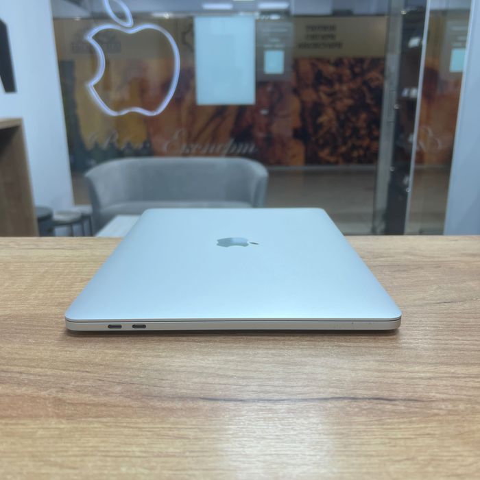 macbook pro 2017 256 - купити ноутбуки Apple - Ціна на OLX.ua