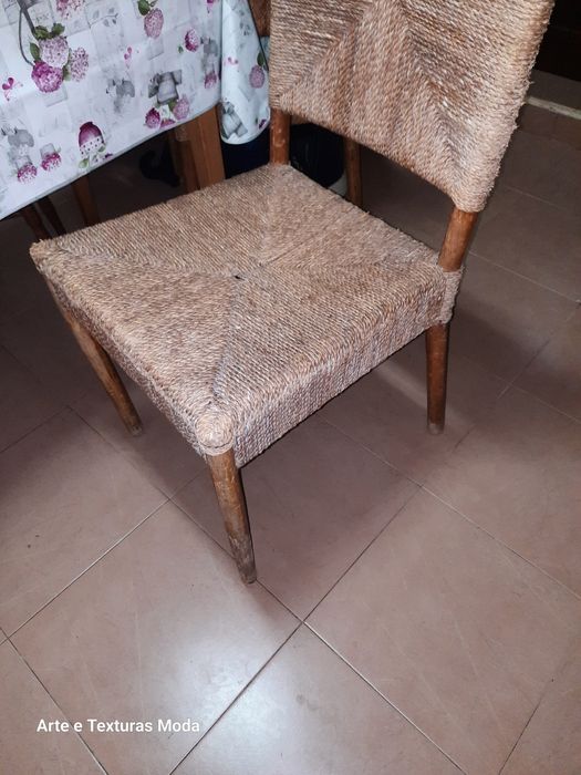 4 cadeiras em sisal