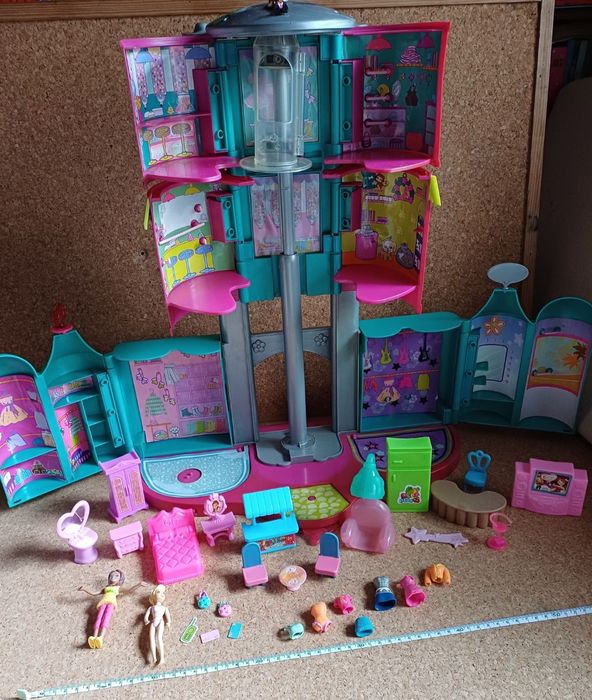 Polly Pocket Shopping / Mall with Multiple Stores64584273377538120