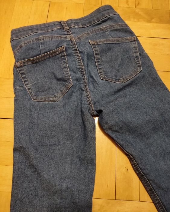 Spodnie jeansowe jeansy push up Sinsay